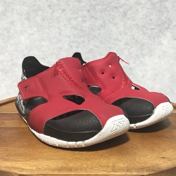 Nike Air Jordan Flare Sandals Toddler Size 4 Red Black Adjustable Water Sandals - Picture 2 of 11